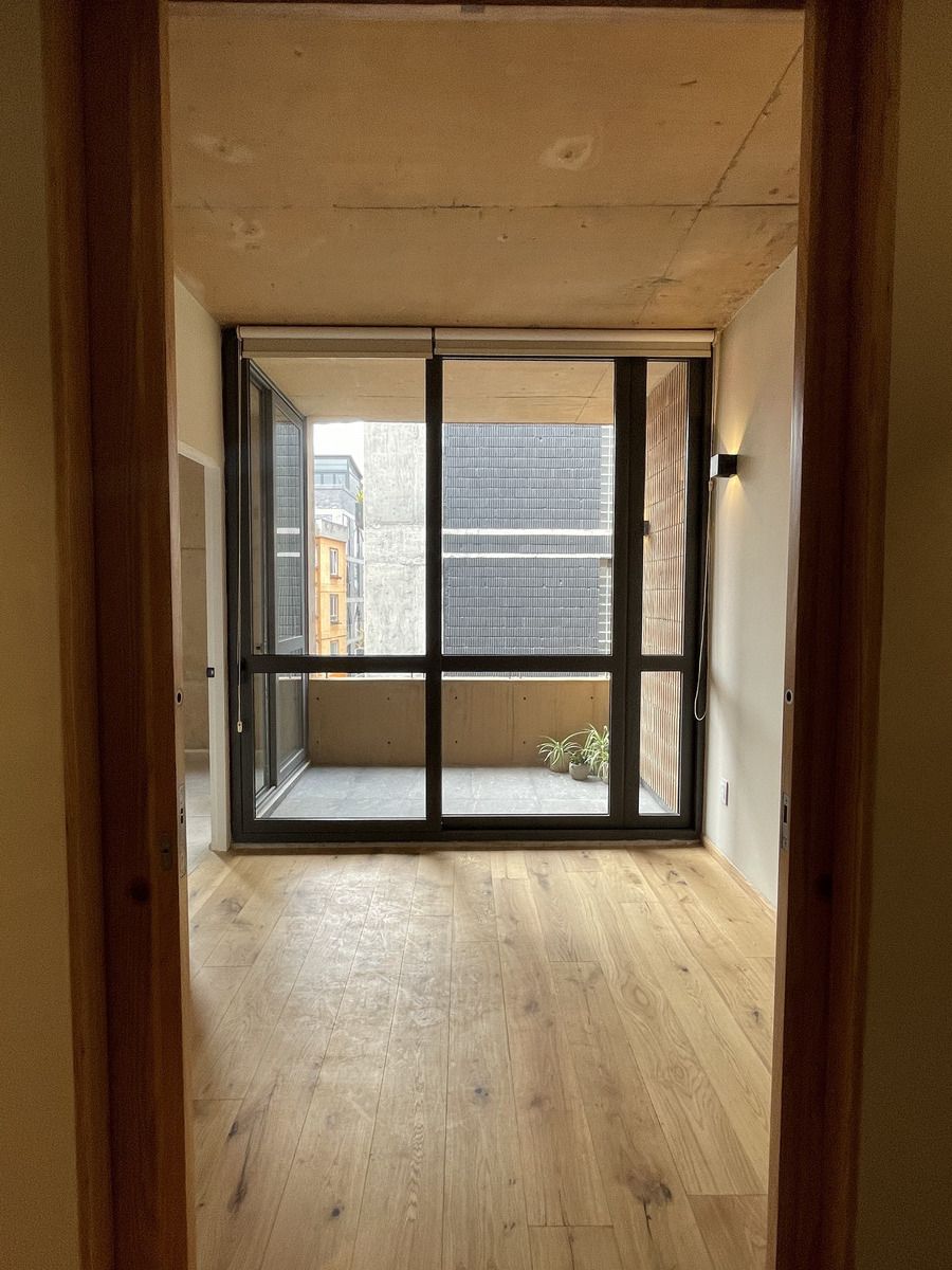 21 de 28: Sitting room y terraza