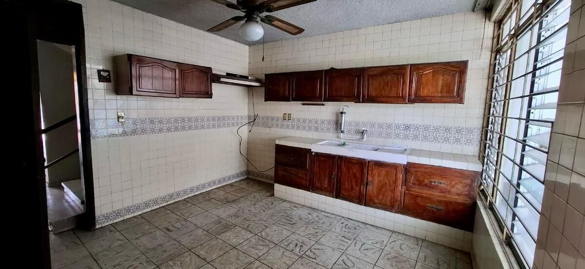 5 of 20: Cocina