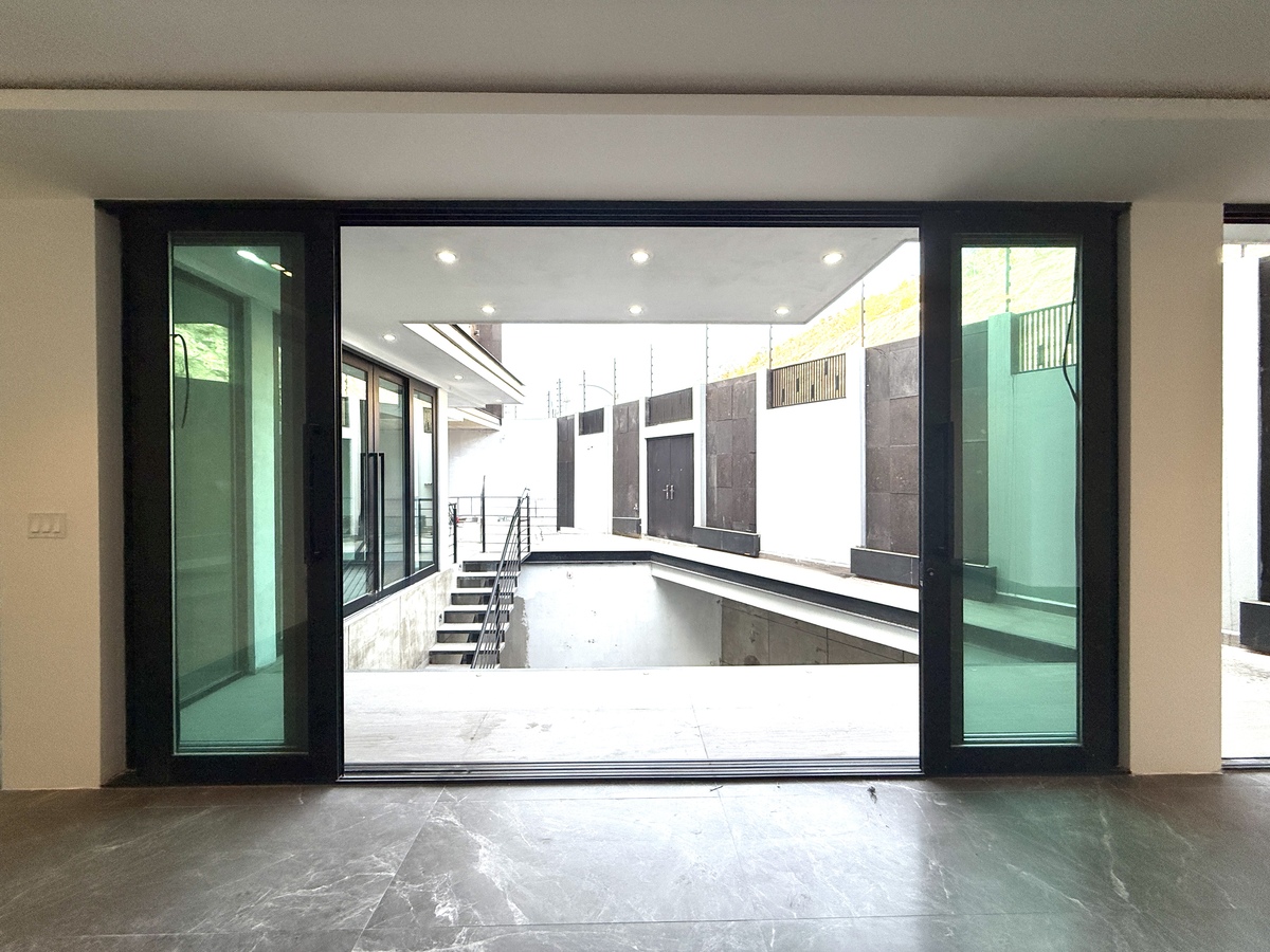 14 of 33: VISTA ABIERTA DEL COMEDOR