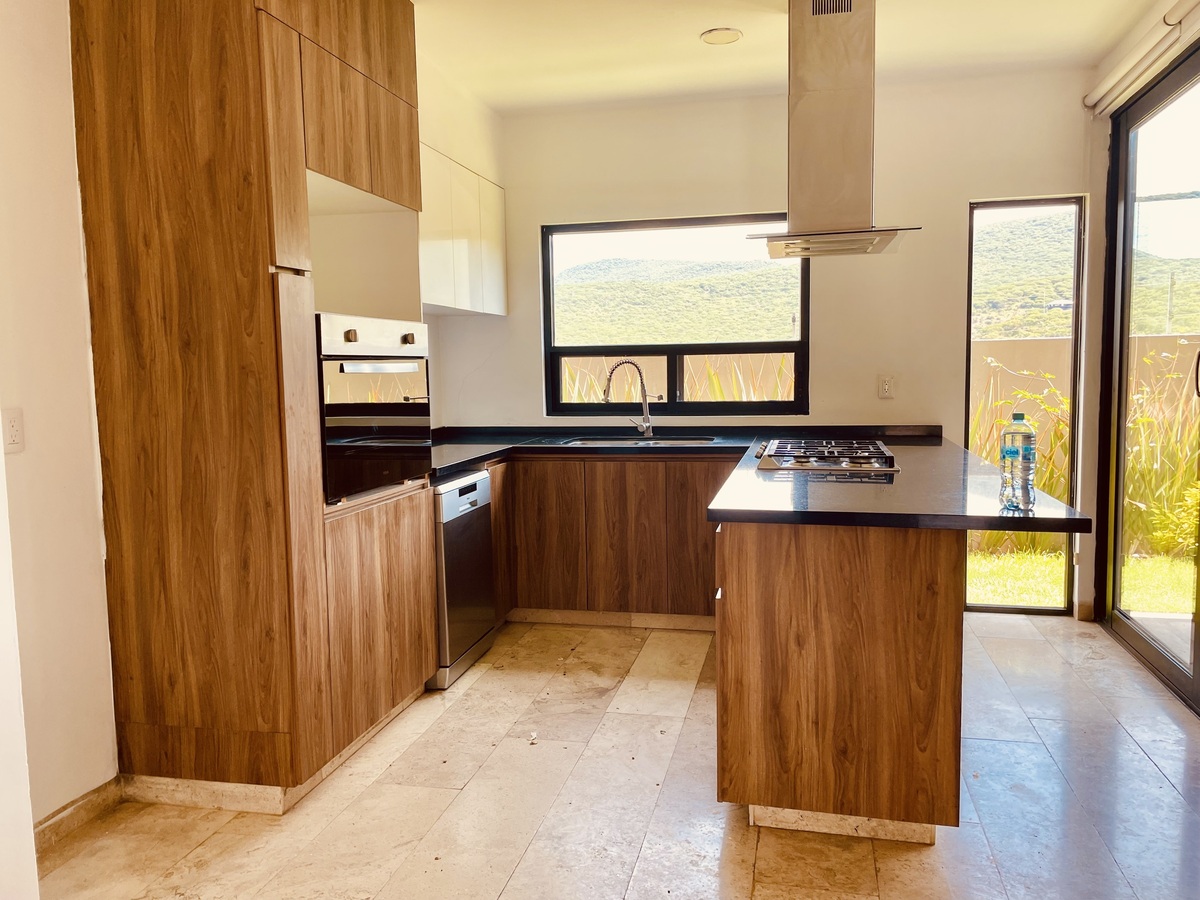 Cocina con lavavajillas