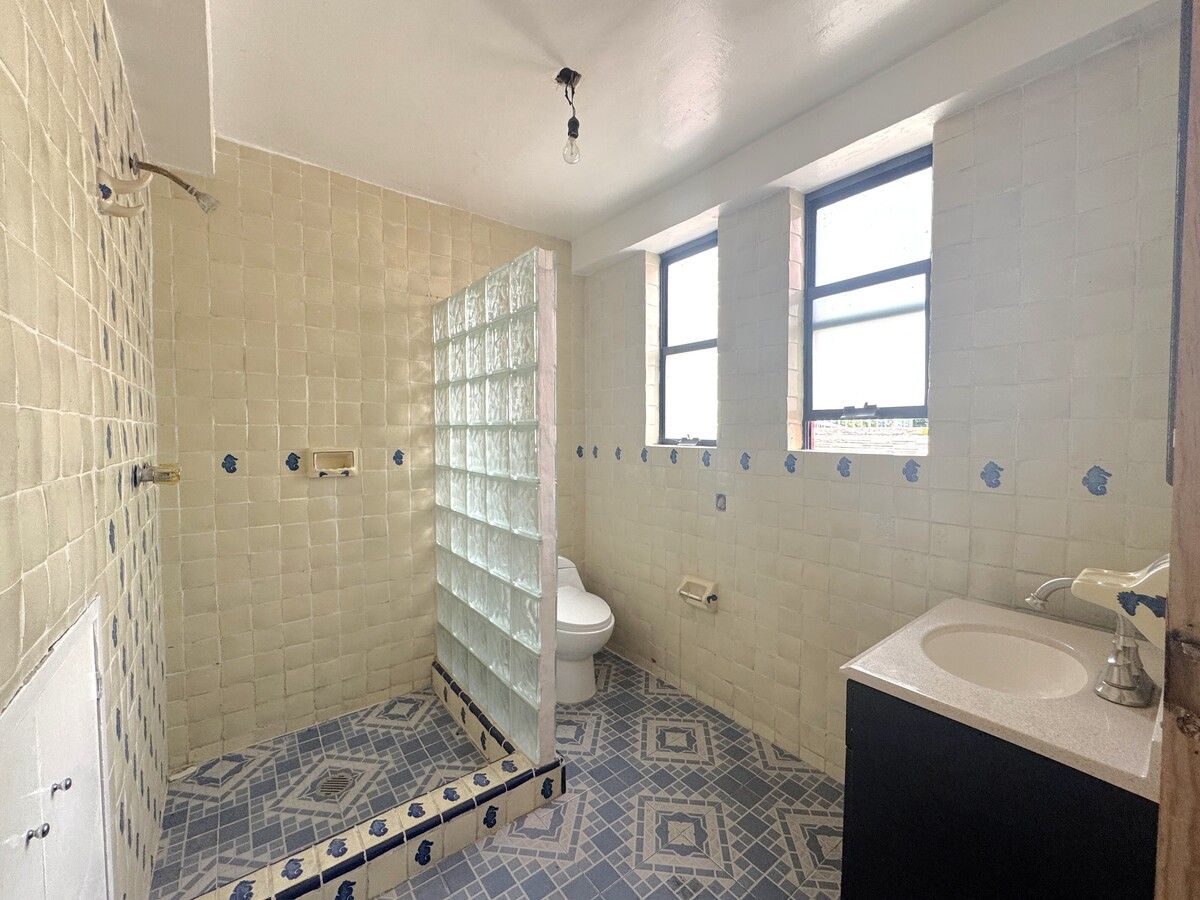 30 de 33: Baño 2da recámara