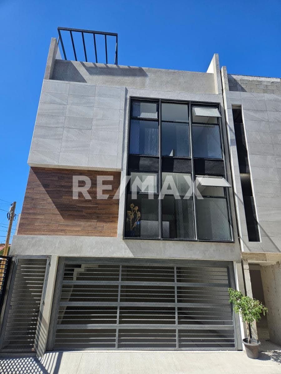 Townhouse en Venta en Otay, Col. Aeropuerto, Tijuana B.C.