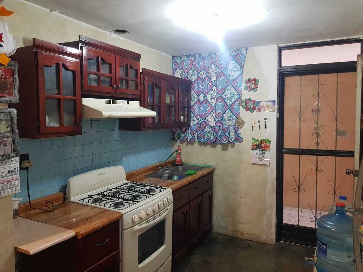 3 of 7: Cocina