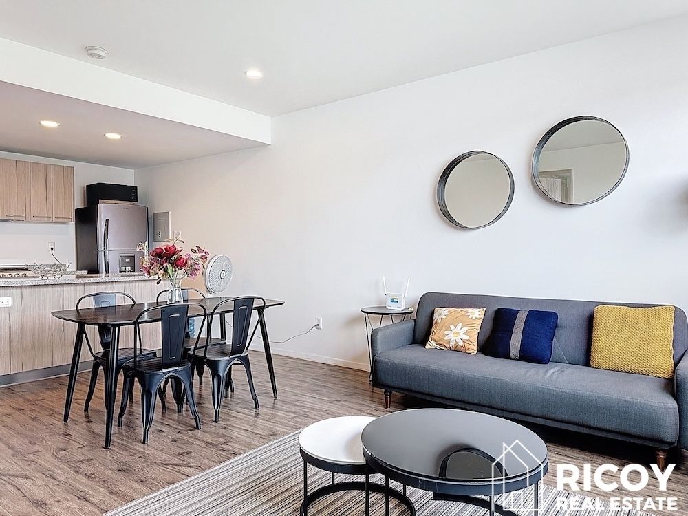 5 of 19: Sala y comedor
