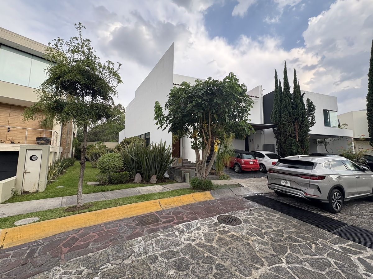 5 de 24: Casa en Puerta del Roble Fachada