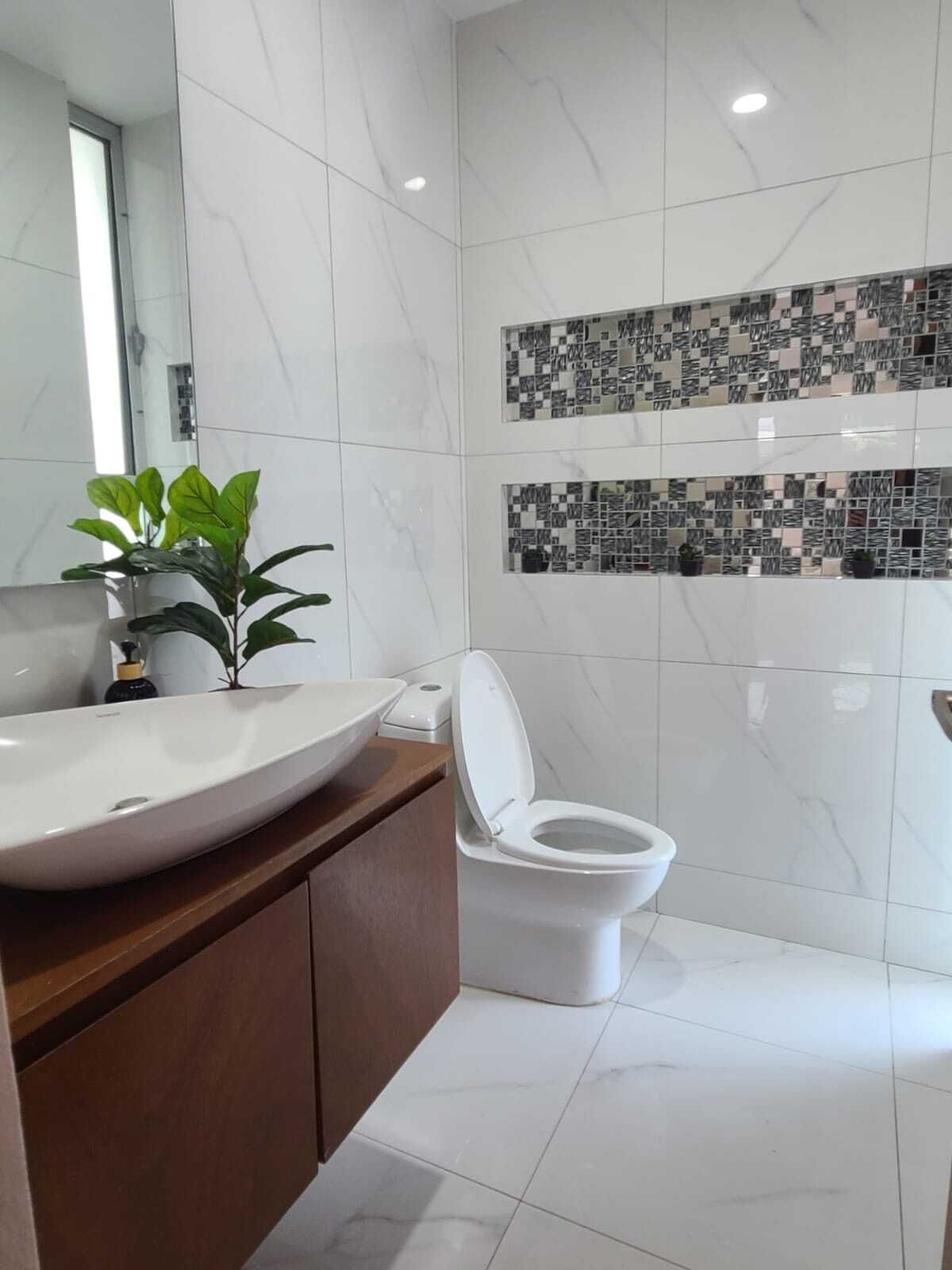 BAÑO PLANTA BAJA, foto 12 de 31