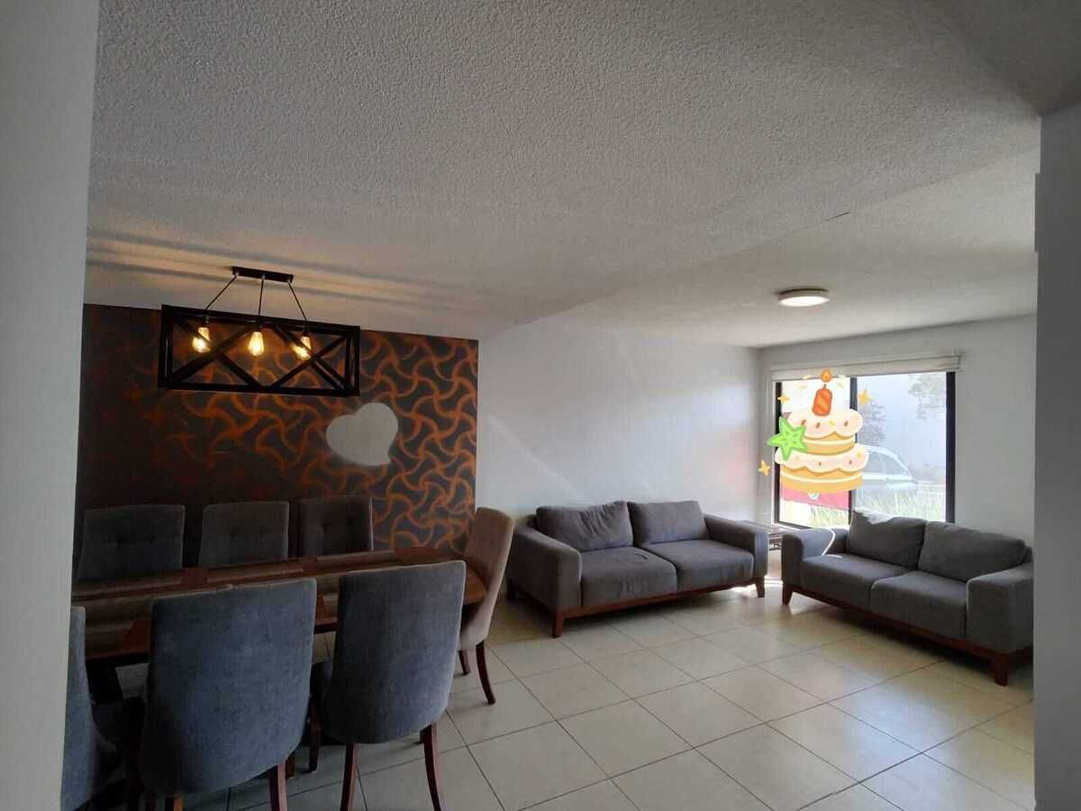 5 de 16: Sala comedor