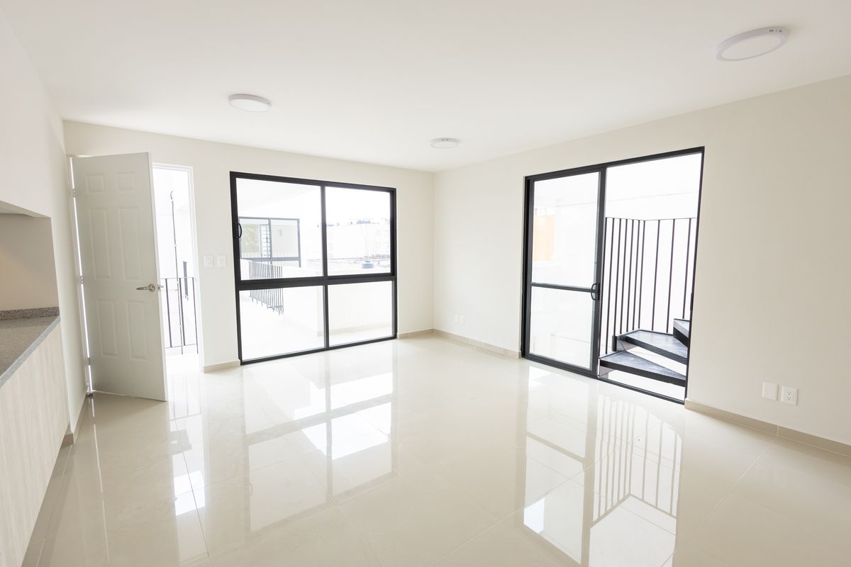 3 of 9: Sala-comedor