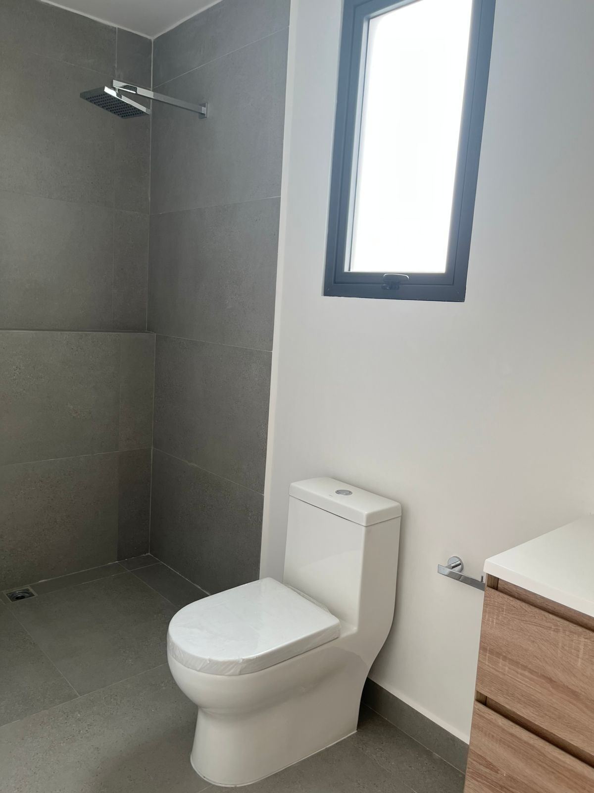 15 of 23: baño rec principal