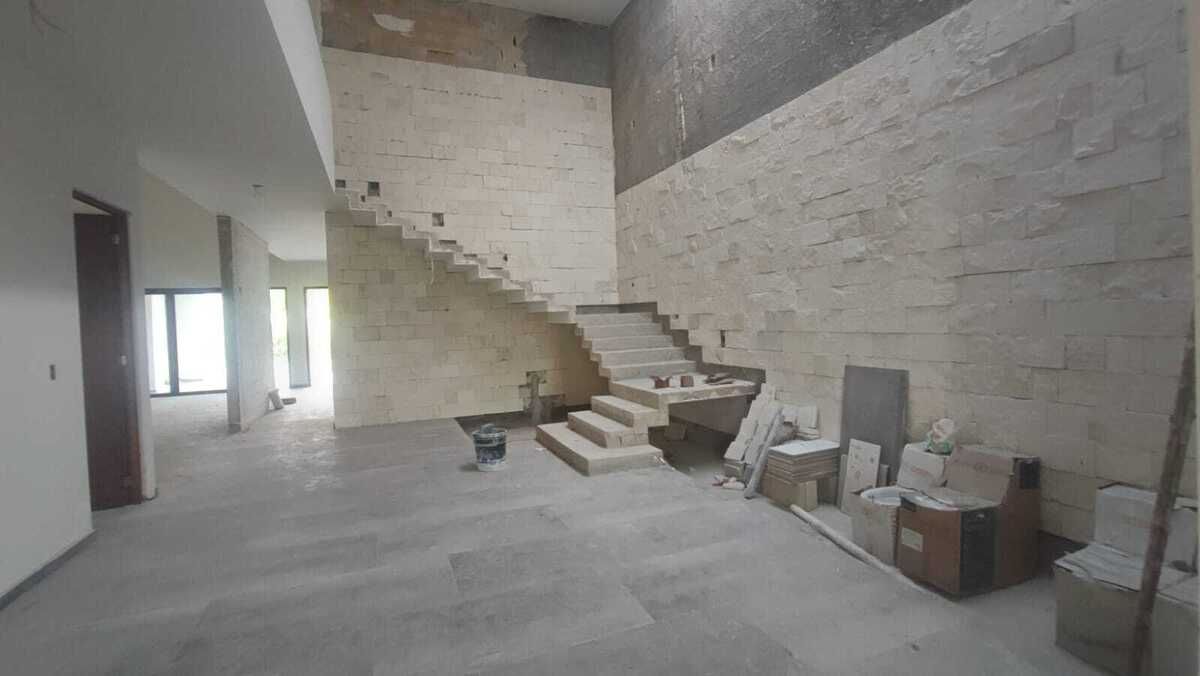 4 de 49: escalera