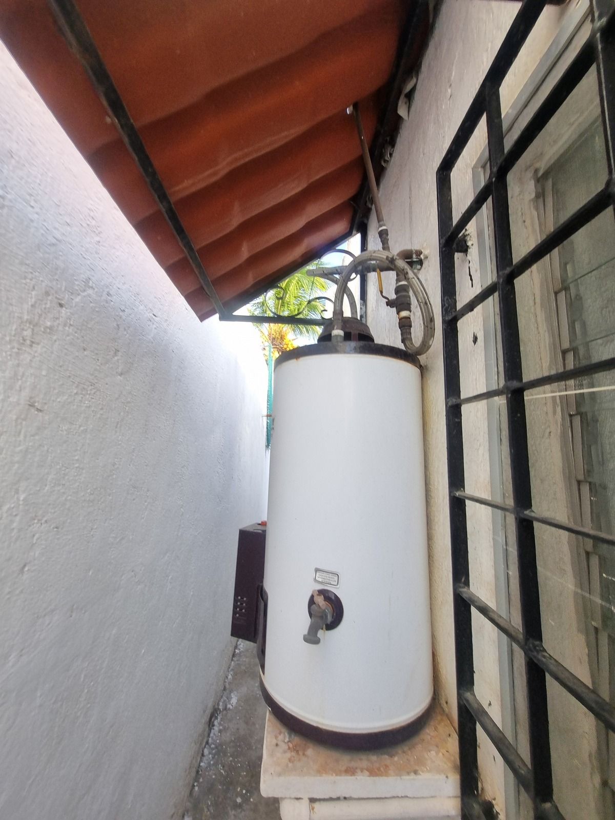 8 de 9: Pasillo de servicio