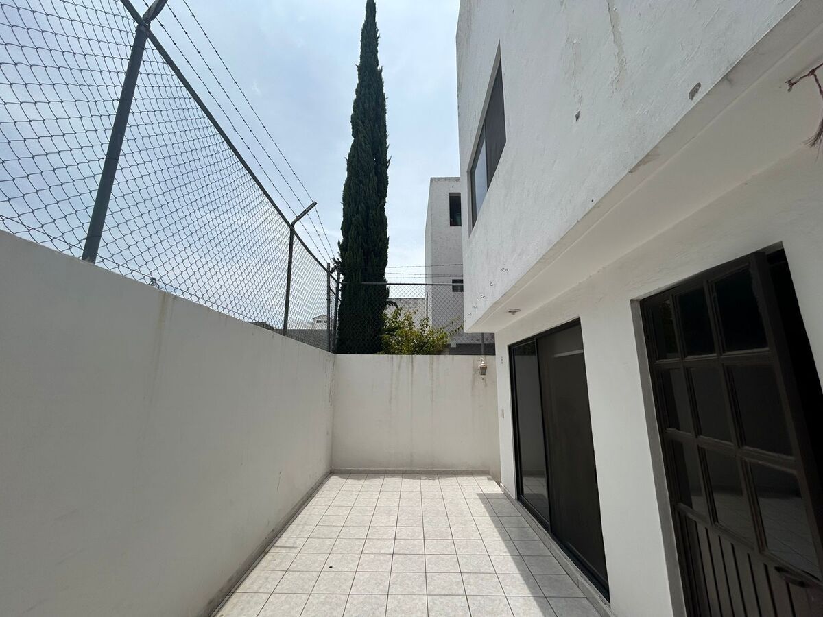 9 de 18