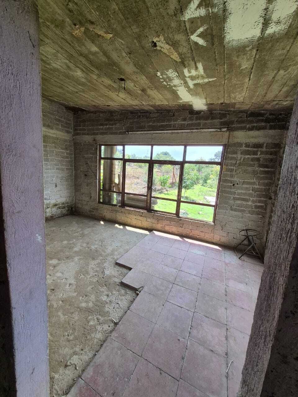 27 de 44: Casa de ranchero