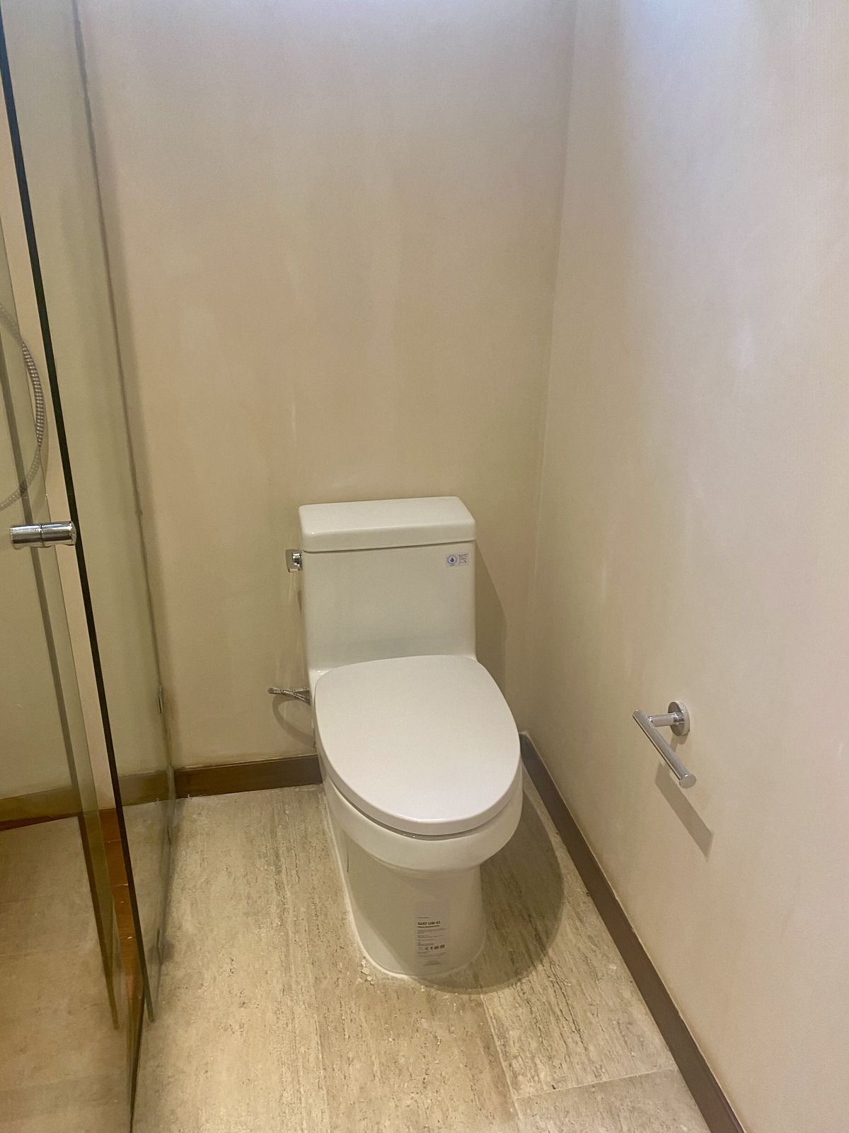 5 of 16: BAÑO