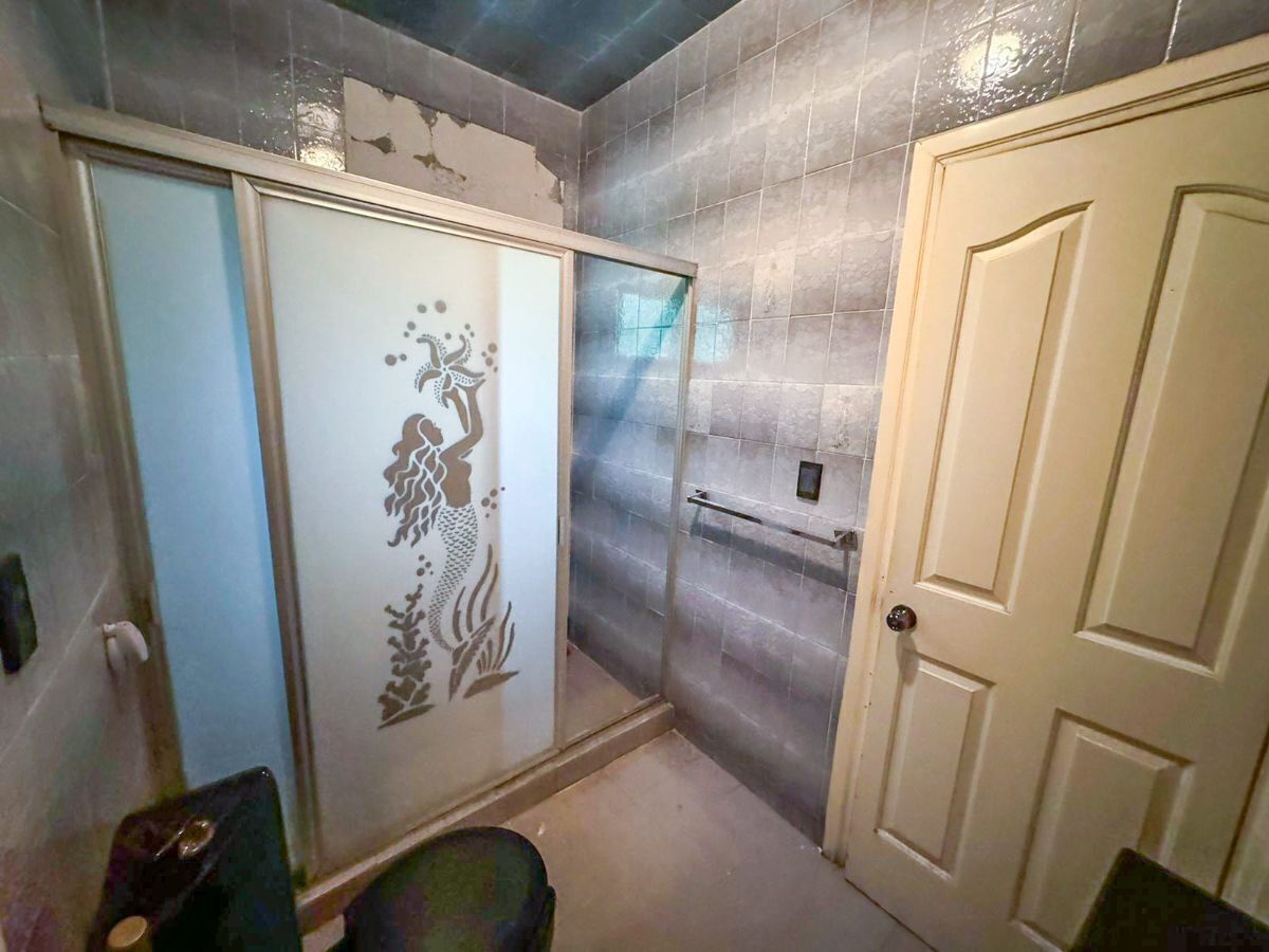 5 de 5: Baño completo.