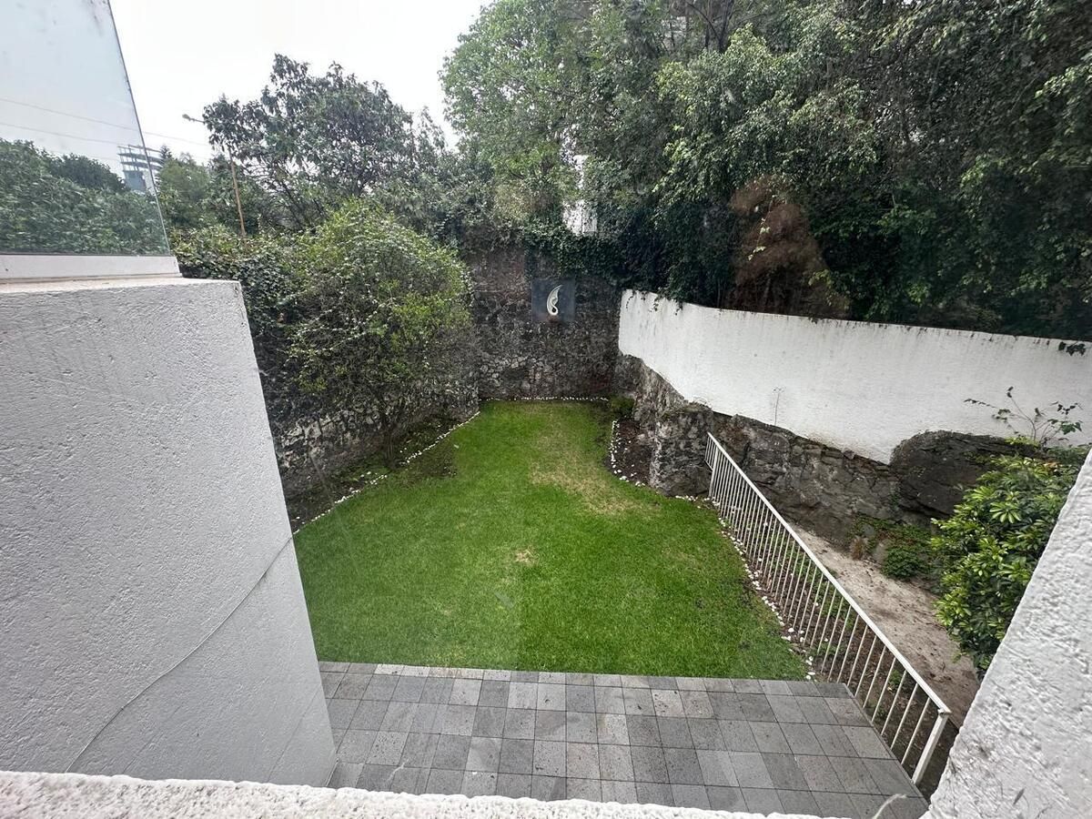 22 de 38: Casa en Condominio en Jardines del Pedregal Rayo Vende ®