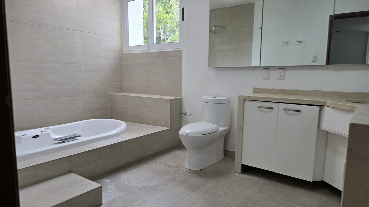 24 de 38: Casa en Condominio en Jardines del Pedregal Rayo Vende ®