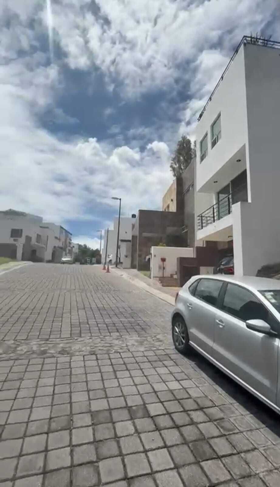 2 de 4