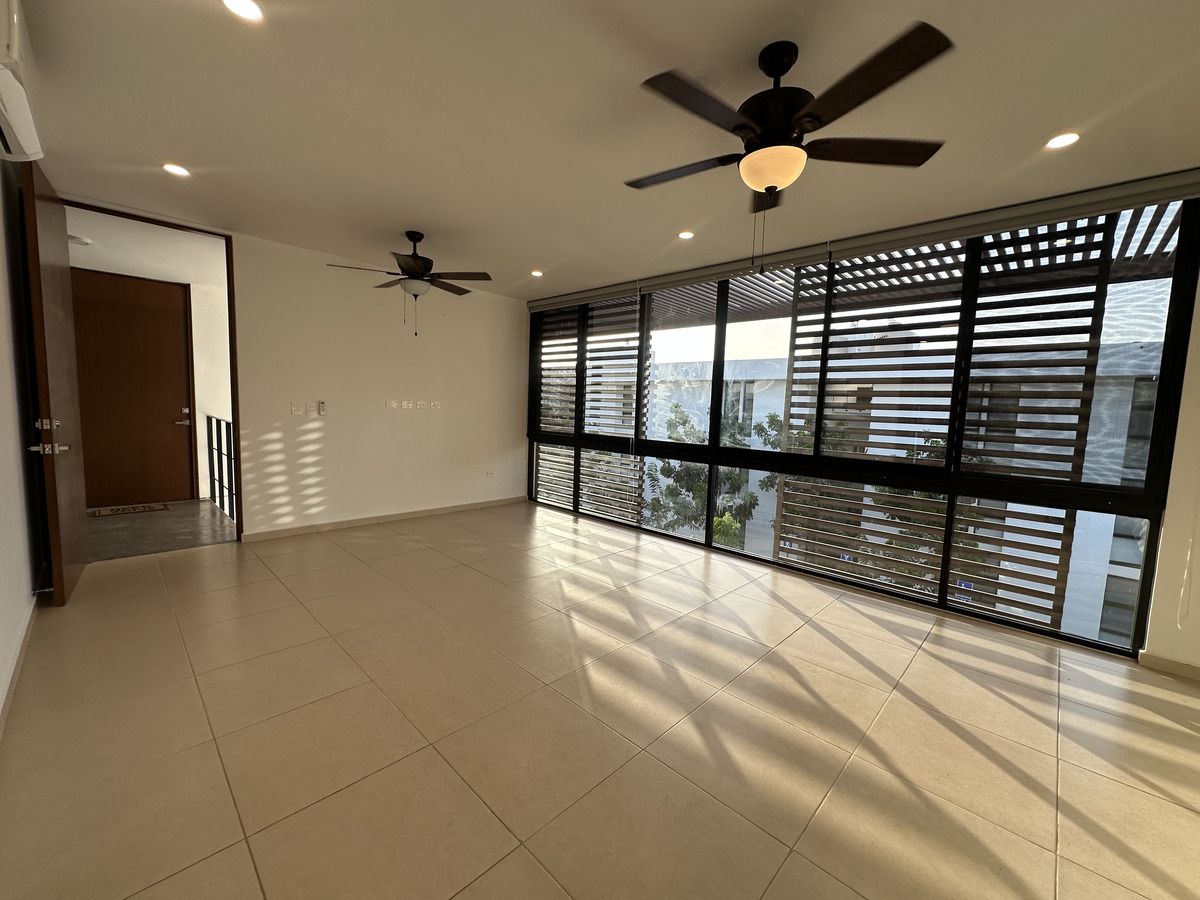 Departamento en renta en Merida, Zona de la Anahuac Mayab con Piscina