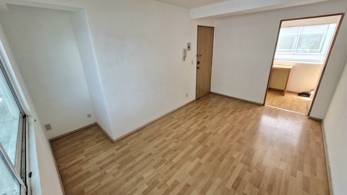 5 de 13: Área 1 / Recepción