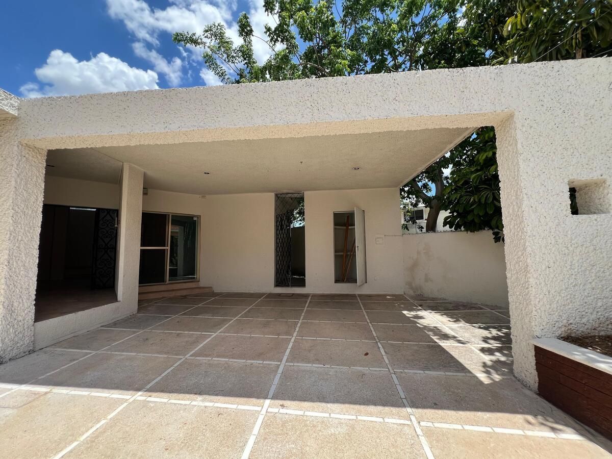 Casa en venta en Merida, Colonia Villas del sol Campestre. ¡Amplios espacios!