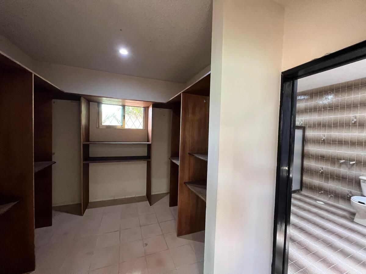Casa en venta en Merida, Colonia Villas del sol Campestre. ¡Amplios espacios!