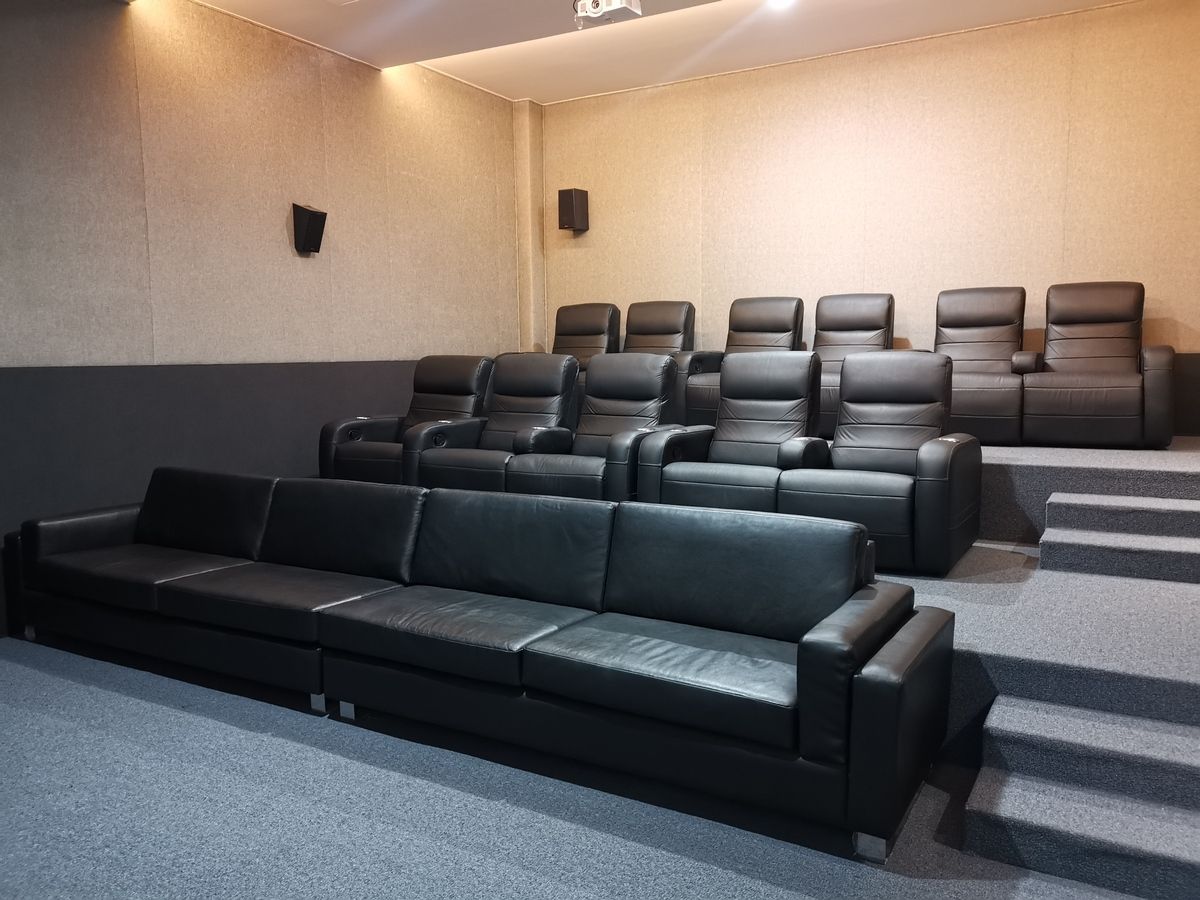 5 de 22: cine / sala de proyección