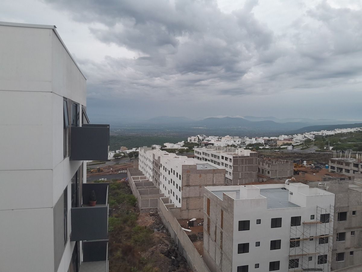 8 de 44