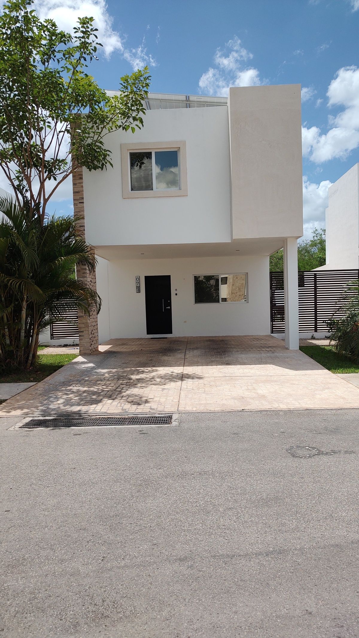 CASA EN VENTA EN PRIVADA EN CONKAL, CON PANELES SOLARES. INFONAVIT - foto 4