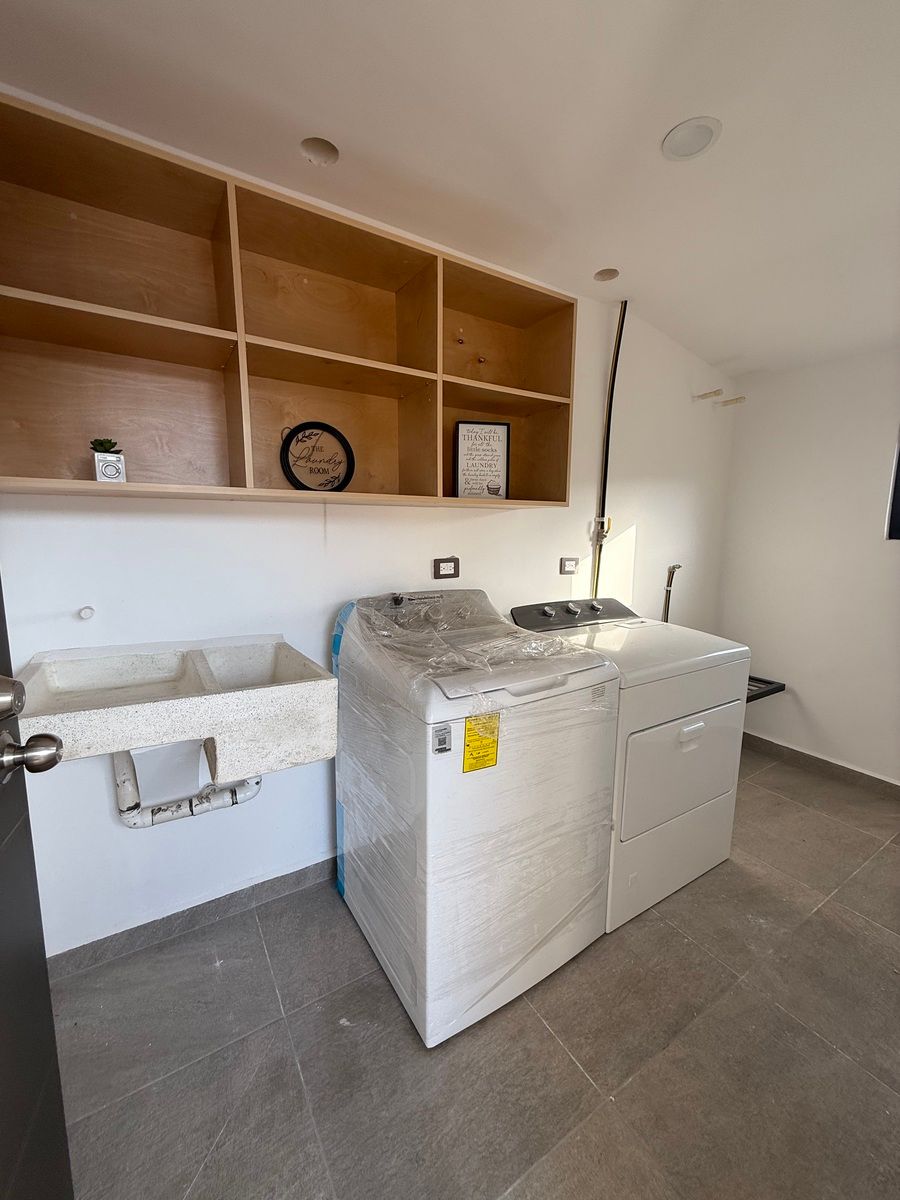 23 de 37: Cuarto de servicio