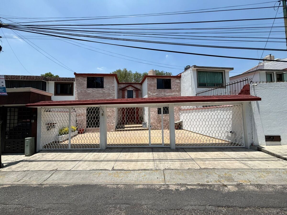 1 of 35: fachada