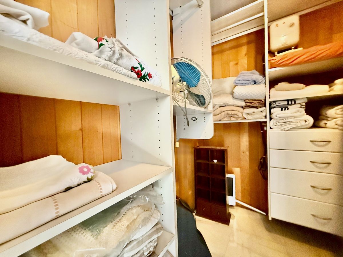 22 de 47: Primer Closet- Primer Piso