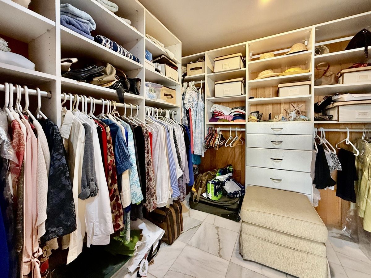 41 de 47: Closet- Segundo Habitación