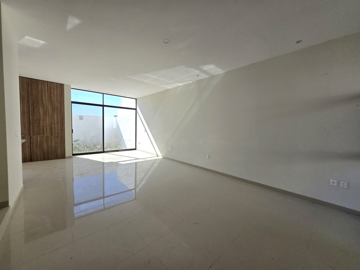 3 of 25: Sala/Comedor