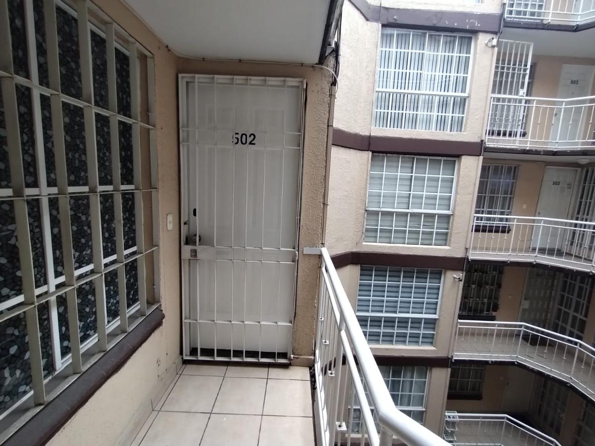 4 de 48