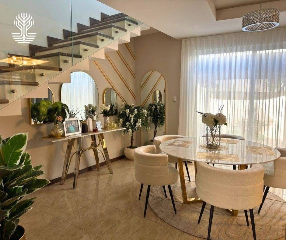1 of 11: Comedor