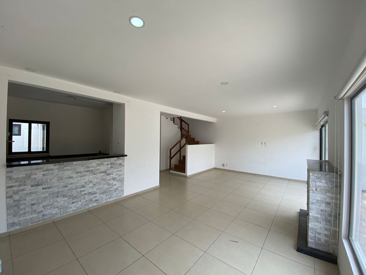 6 of 35: Sala - comedor