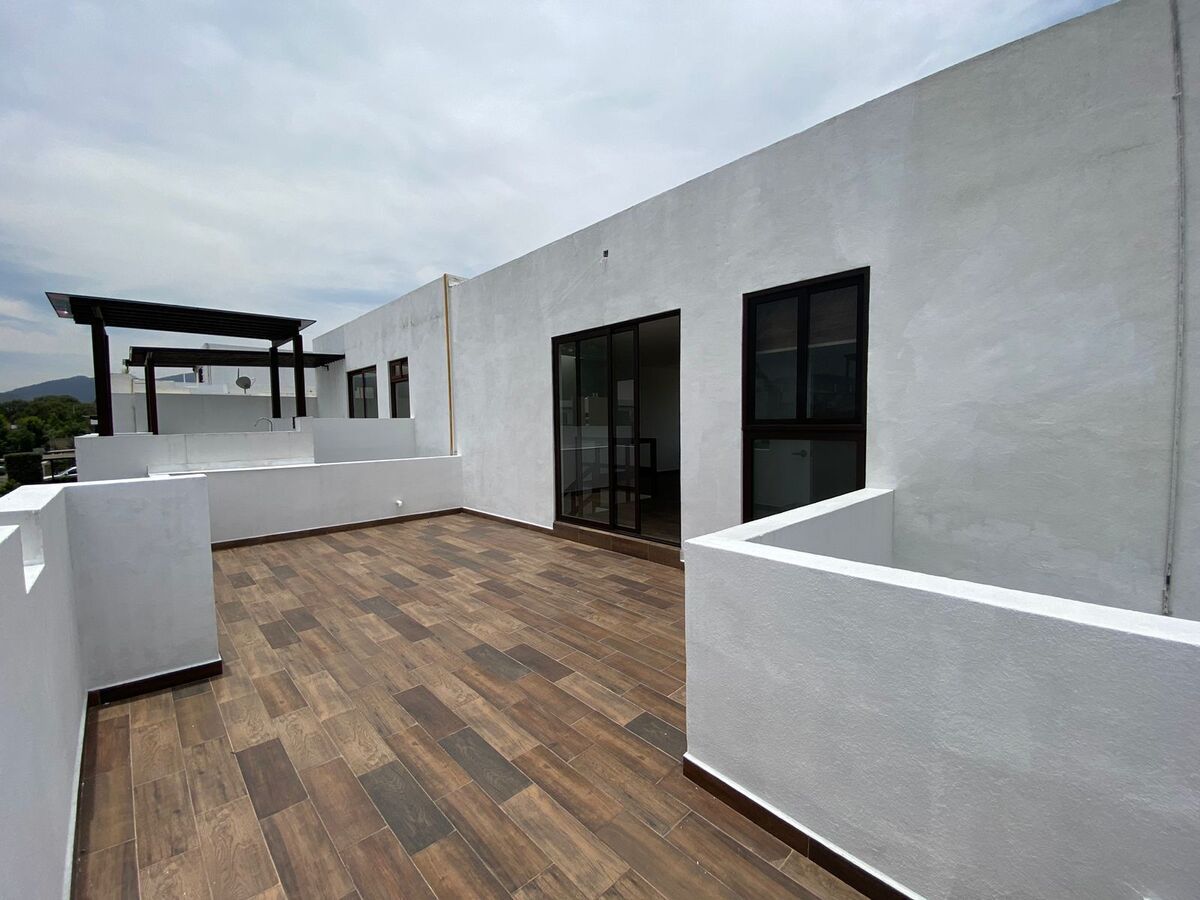 29 of 35: Terraza o roof garden