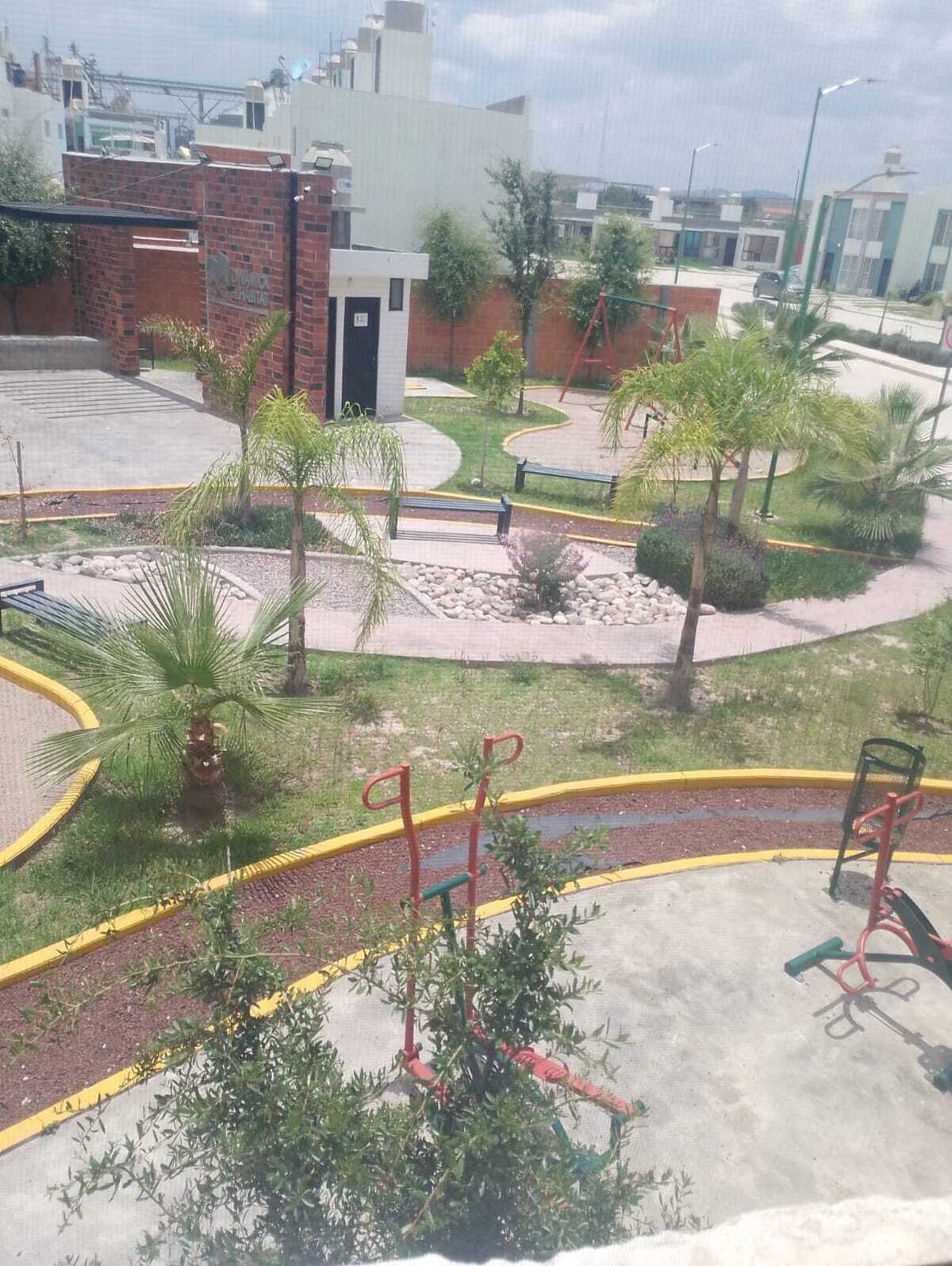7 de 18