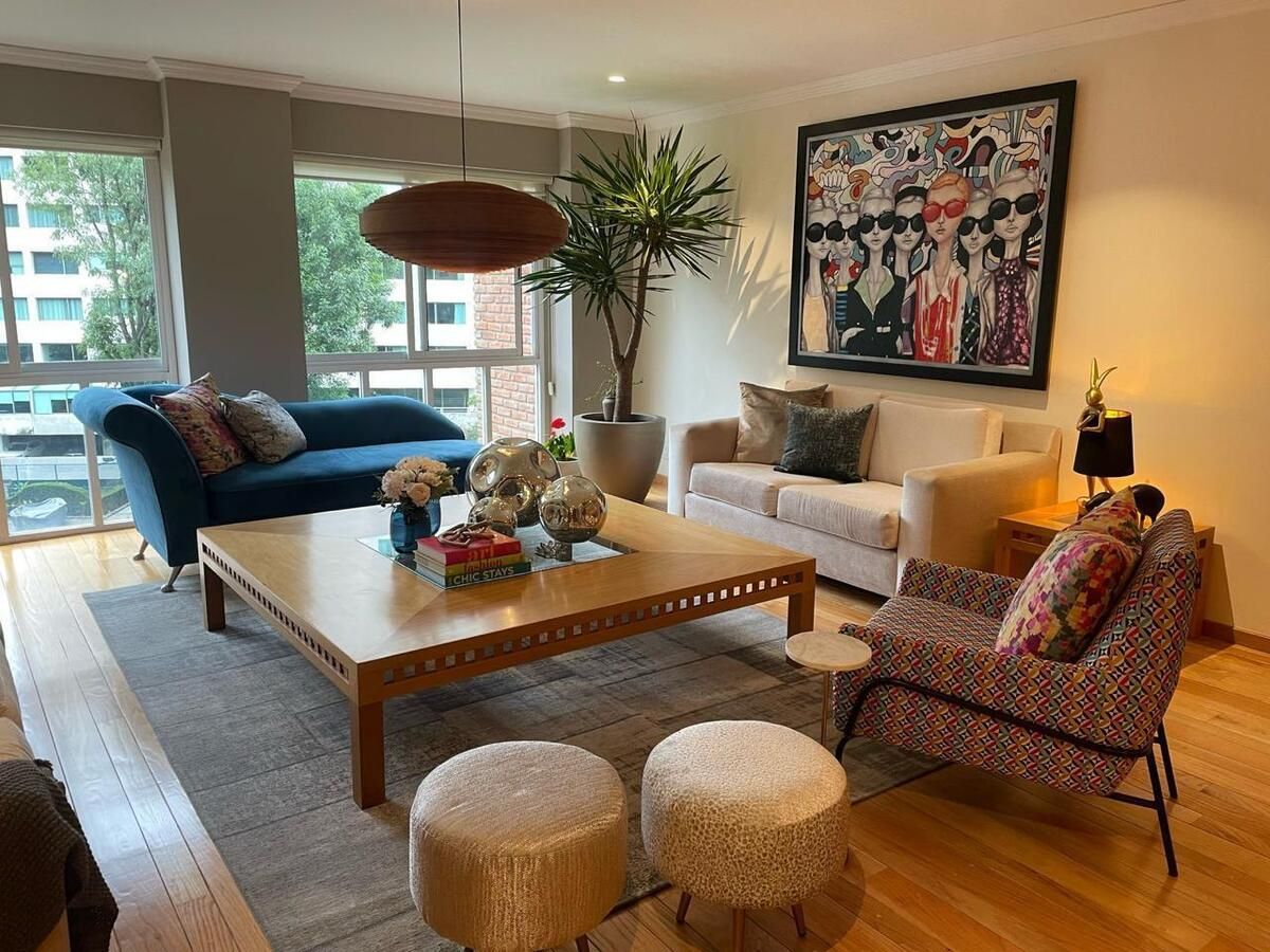 2, Calle Porto Bello, Villa Florence, 52763