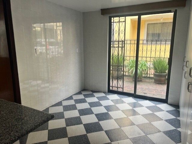 5 de 37