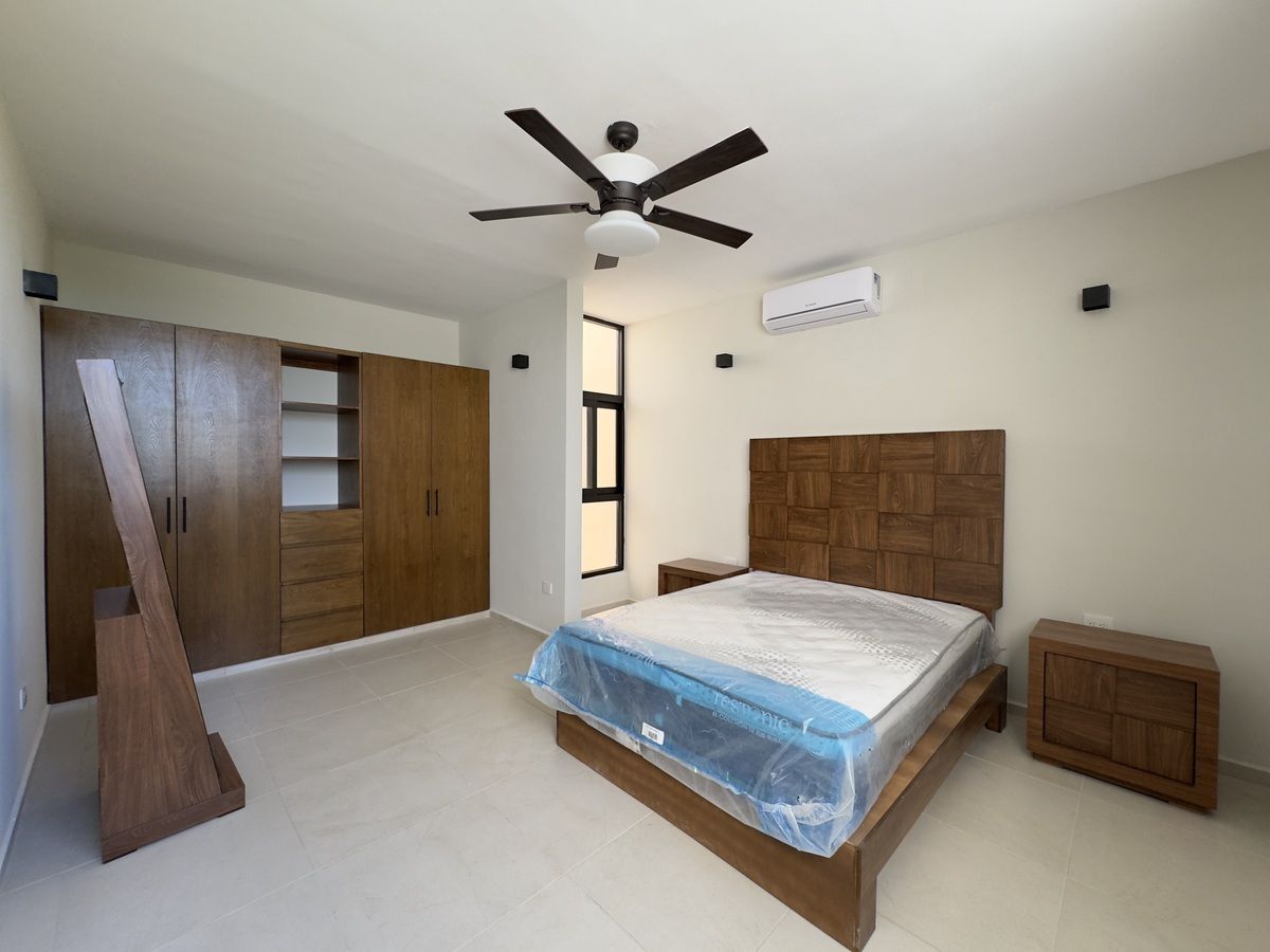 4 of 18: Habitación secundaria