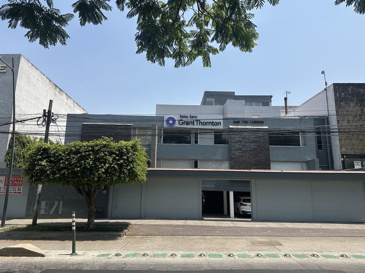 2 de 43: Fachada