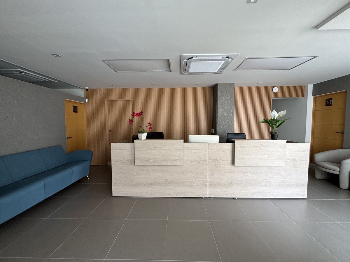 4 of 25: Recepción