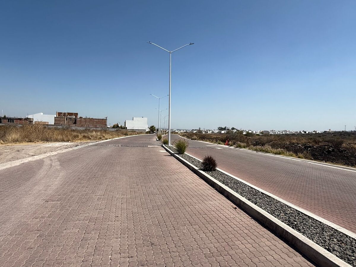 Terreno en Venta de Oportunidad Ciudad Maderas el Marques