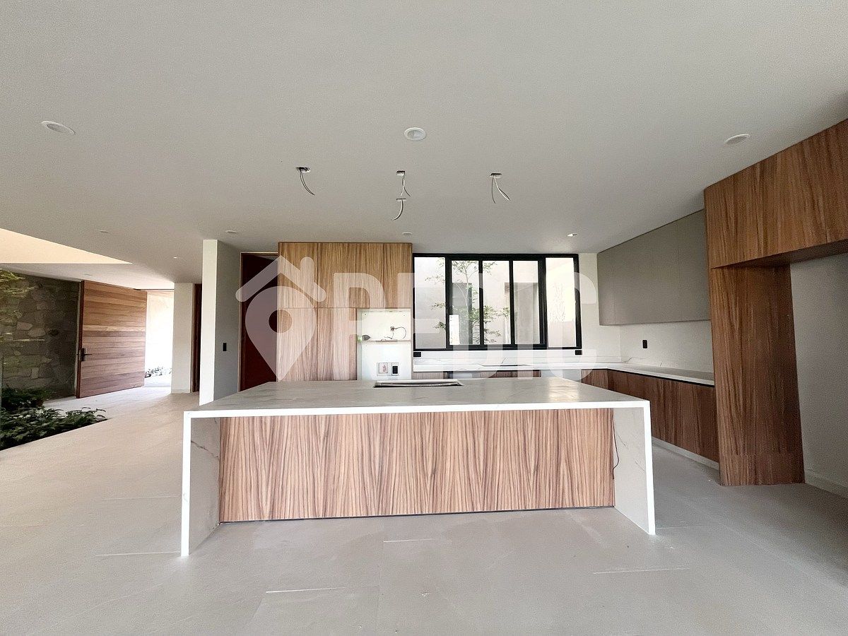 CASA EN VENTA EN ALTOZANO, foto 1 de 15