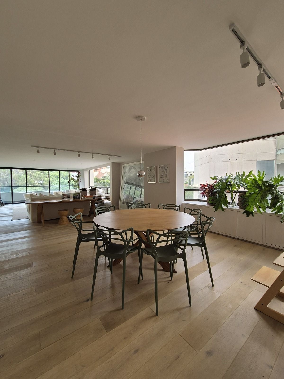 5 de 28: Espacio de Comedor