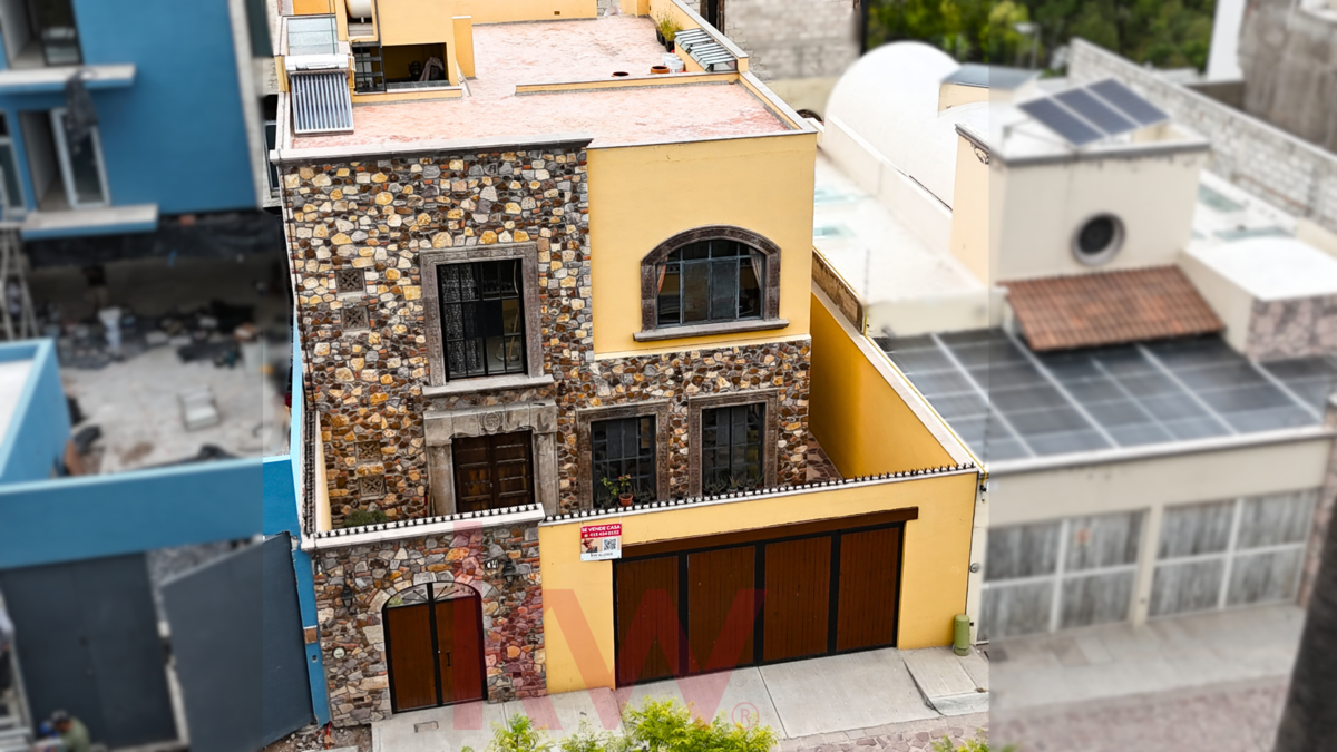 1 of 33: FACHADA