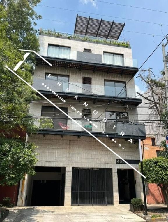 1 de 9: FACHADA