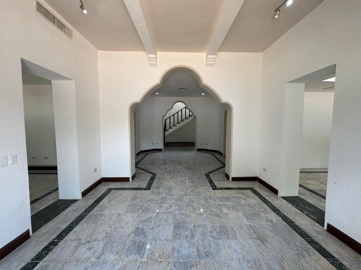 Casona Premium en Renta en Paseo de Montejo, Ideal para Oficinas o Negocio